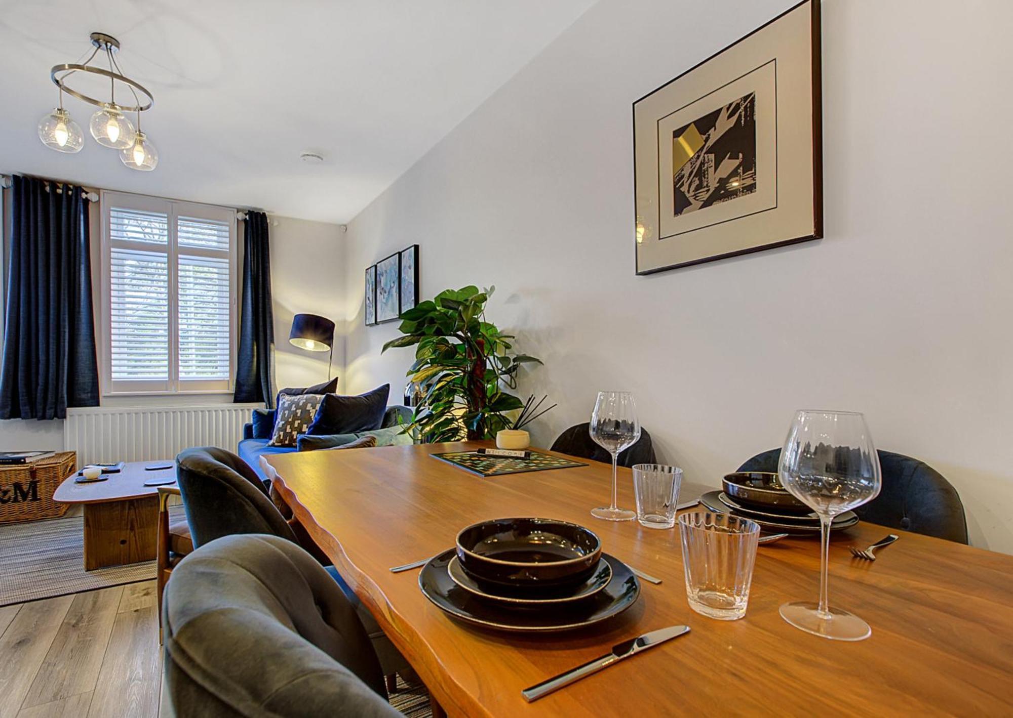 Stylish, Business Traveller Friendly Apartment, With Free Parking And Netflix Farnborough  Luaran gambar