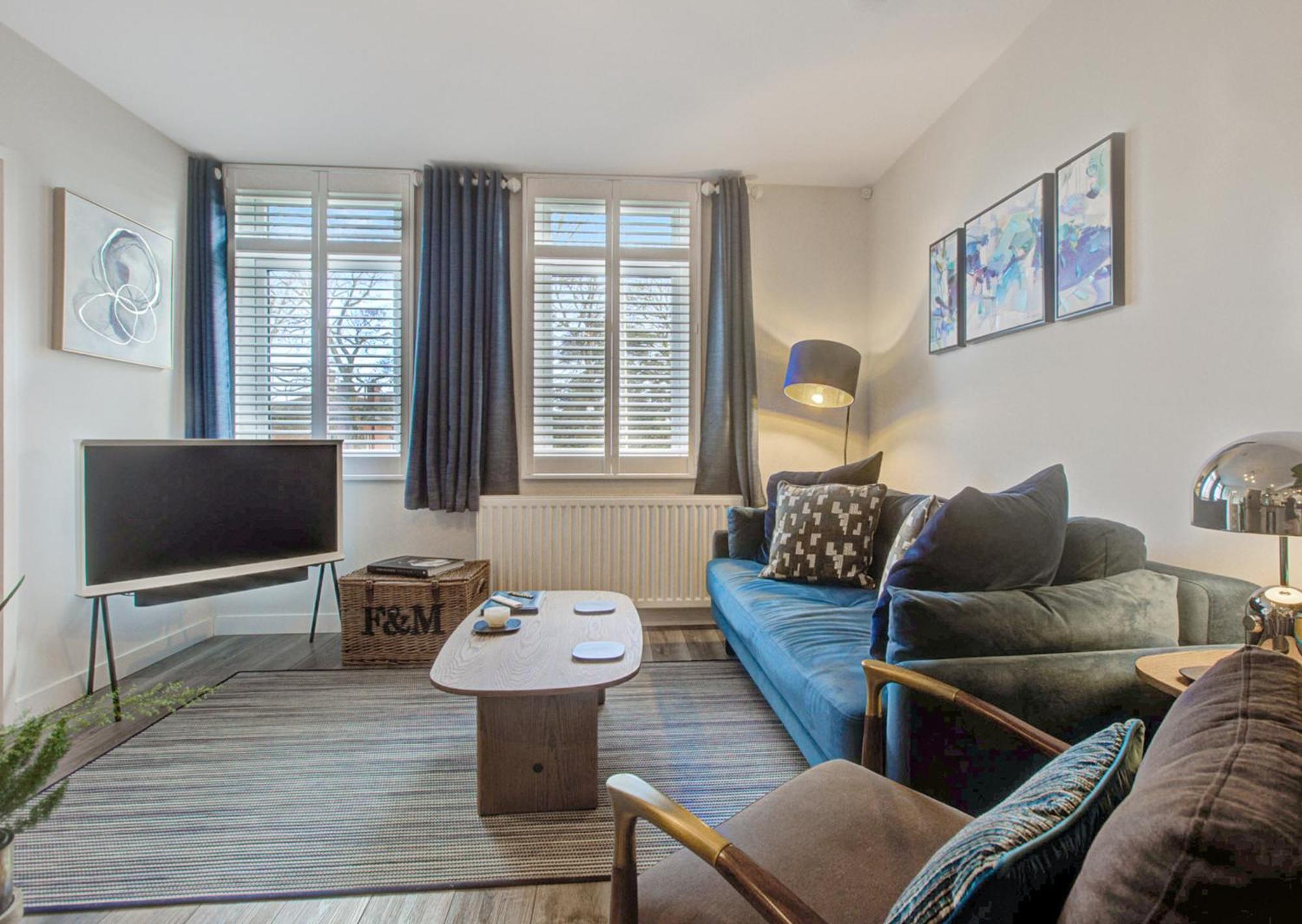 Stylish, Business Traveller Friendly Apartment, With Free Parking And Netflix Farnborough  Luaran gambar