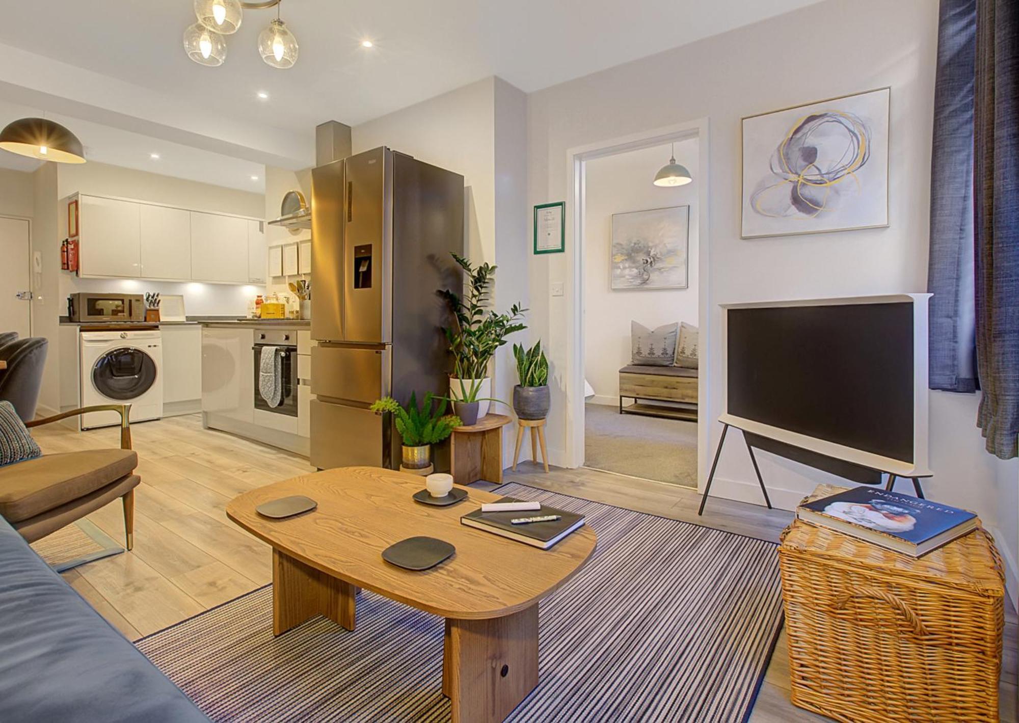 Stylish, Business Traveller Friendly Apartment, With Free Parking And Netflix Farnborough  Luaran gambar